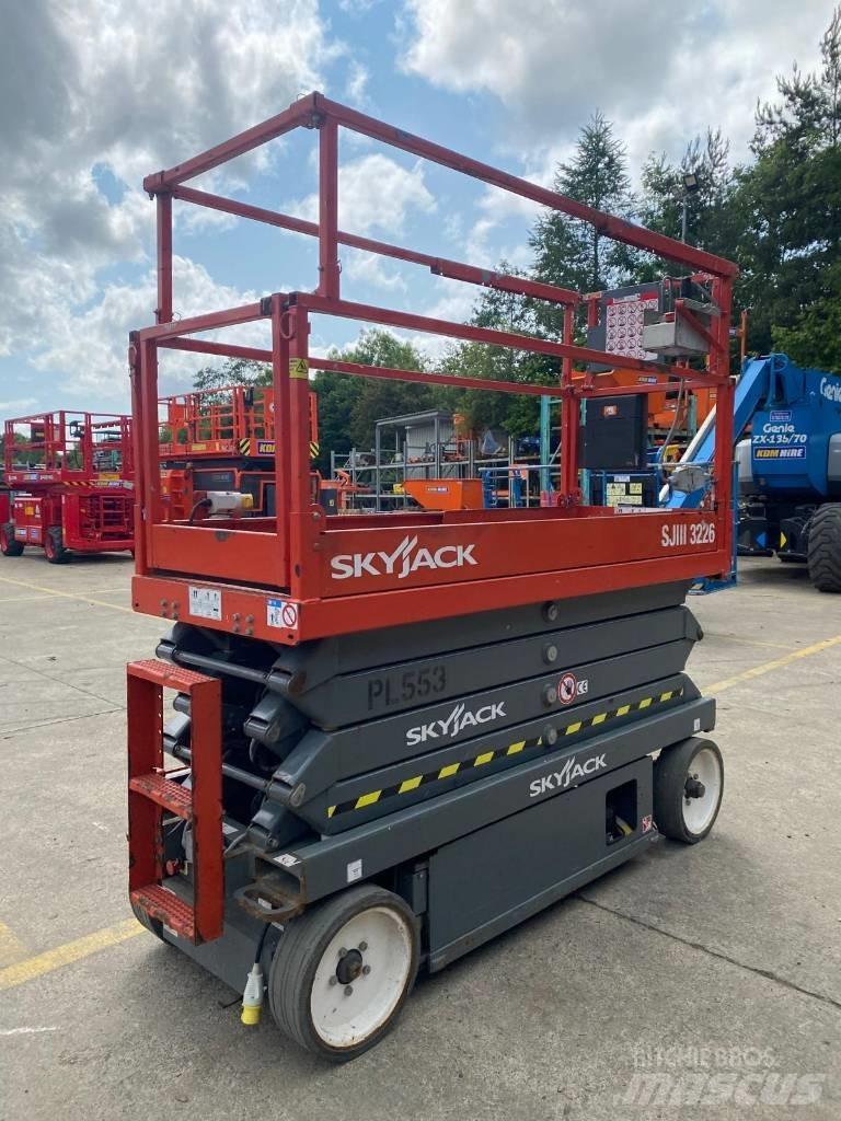 SkyJack SJ 3226 Škarjaste dvižne ploščadi