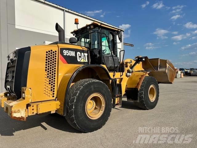 CAT 950M Kolesni nakladalci