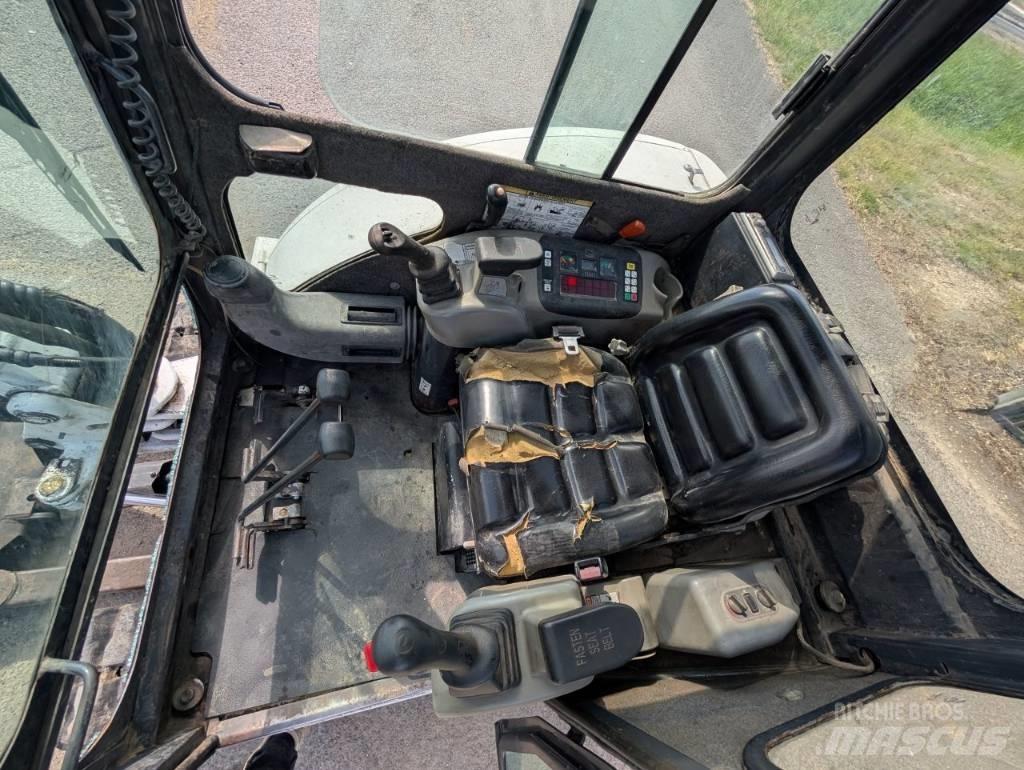 Bobcat 325 G Mini bagri <7t