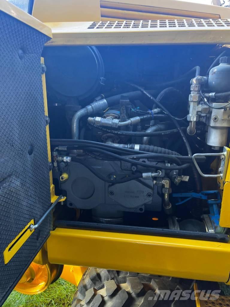 Liebherr A 900 C ZW Bagri na kolesih