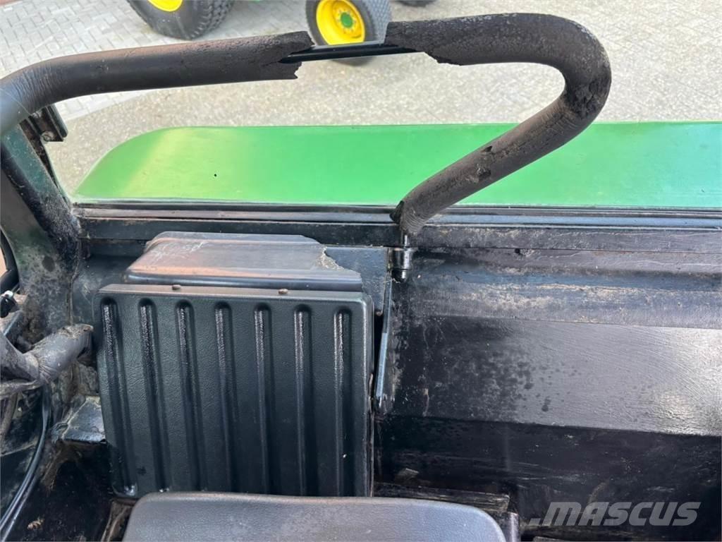 John Deere 1640 Traktorji