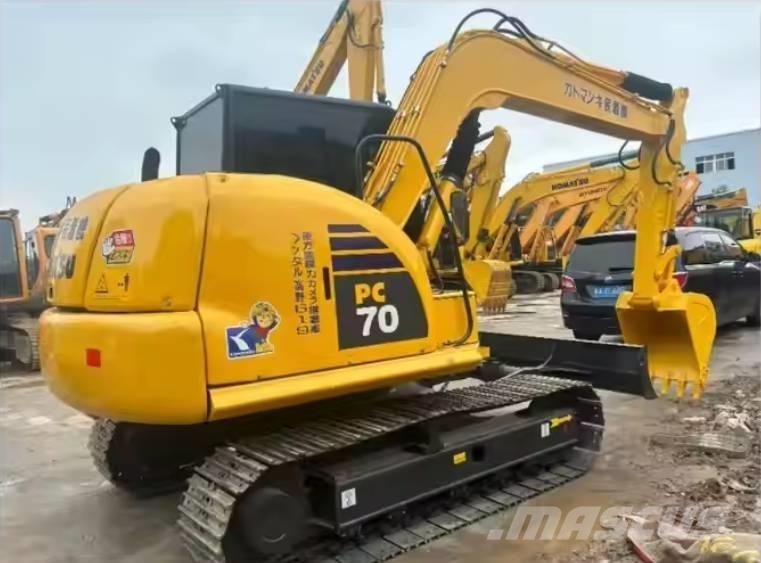 Komatsu PC70-8 Midi bagri 7t – 12t