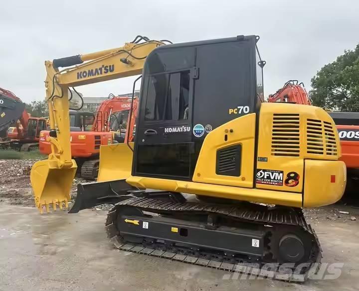 Komatsu PC70-8 Midi bagri 7t – 12t