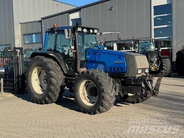 Valtra 8550 Hitech! Traktorji
