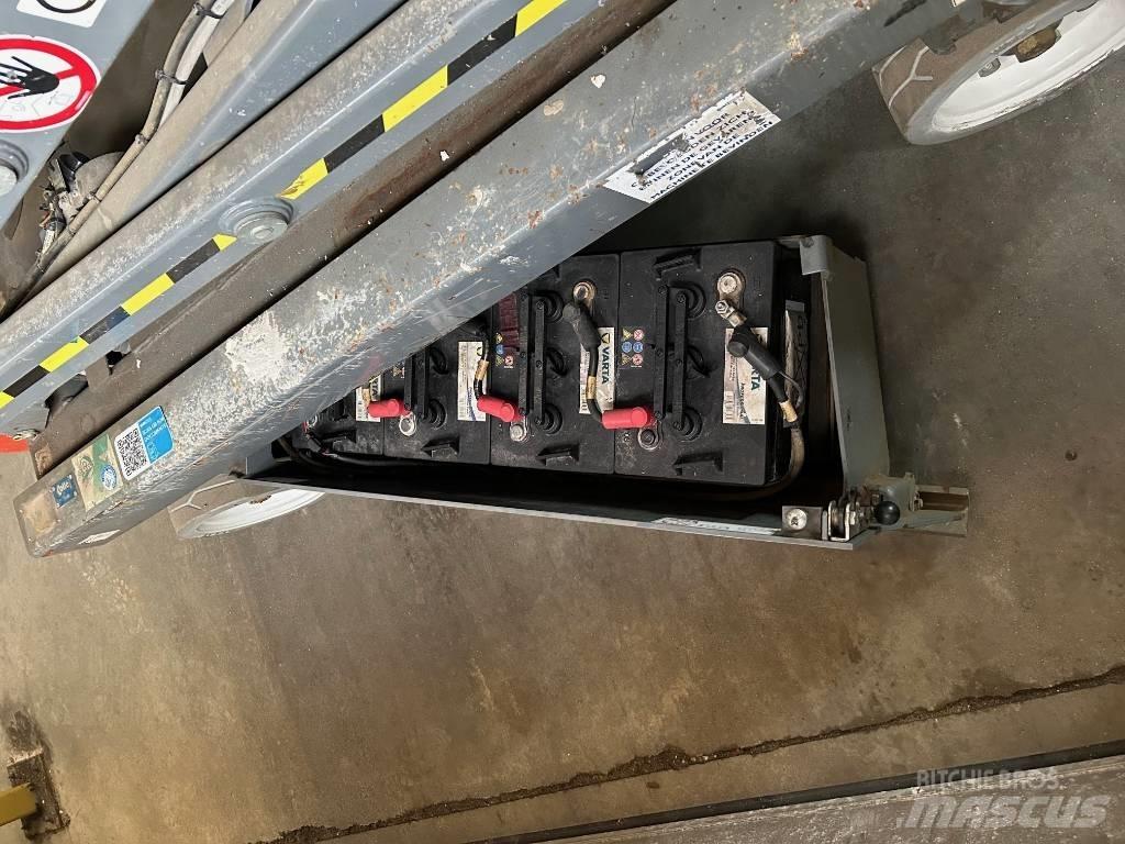 SkyJack SJ 3219 Škarjaste dvižne ploščadi