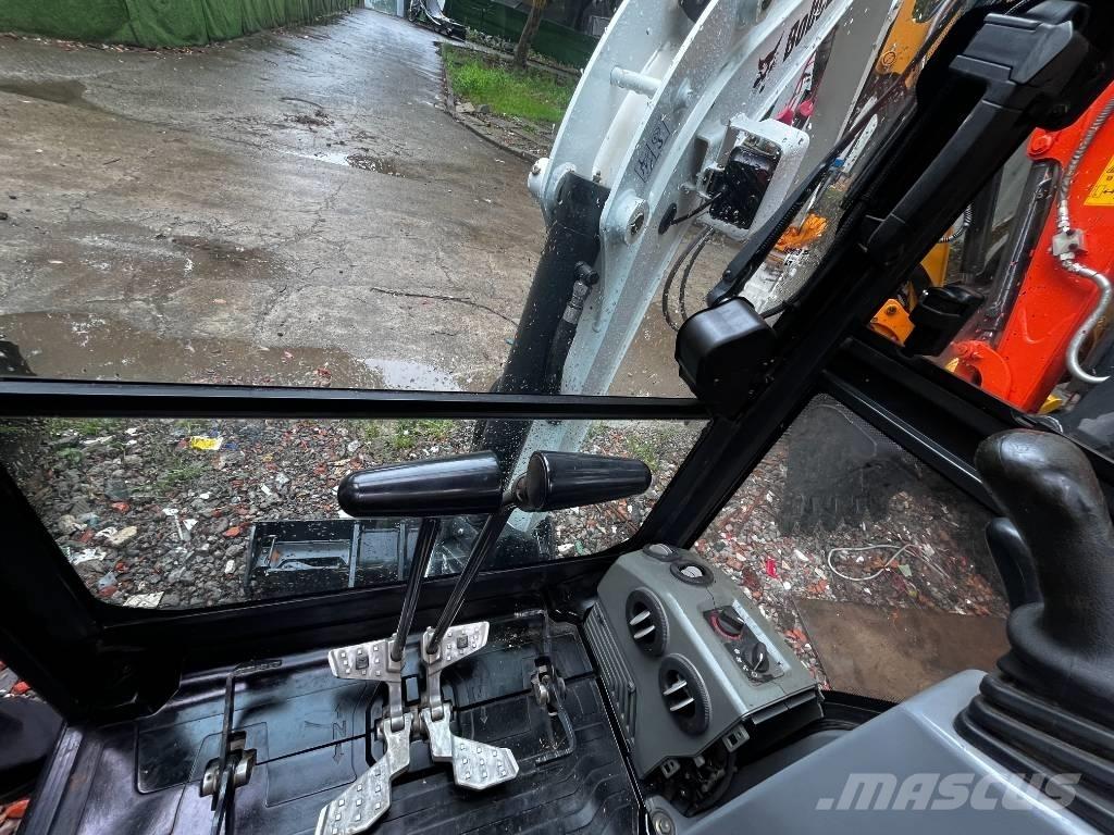 Bobcat E 20z Mini bagri <7t