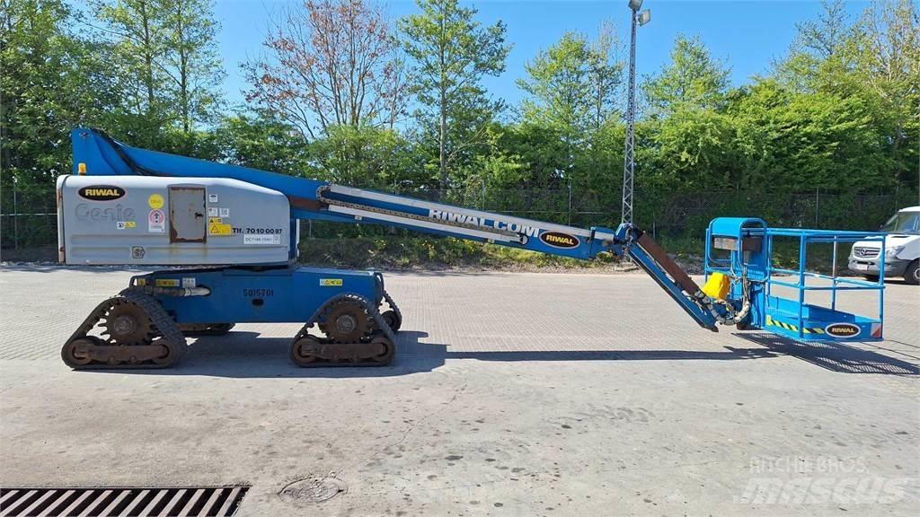 Genie S45TRAXG Druga dvigala in dvižne ploščadi