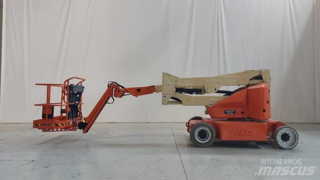 JLG E 400 AJPN Zglobne dvižne ploščadi