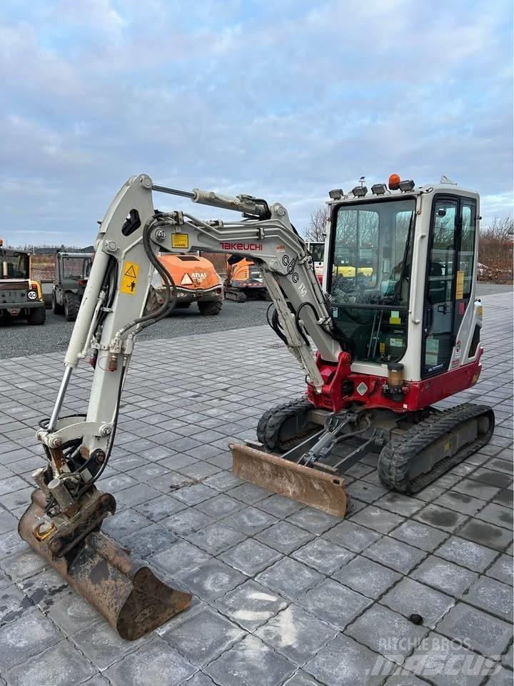 Takeuchi TB 225 Mini bagri <7t