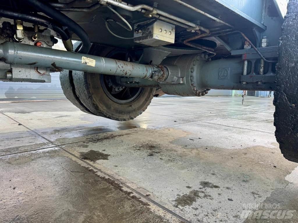 Liebherr A 924 C Bagri za prekladanje primarnih/sekundarnih surovin