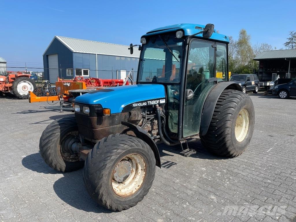 New Holland TN 90 F Traktorji