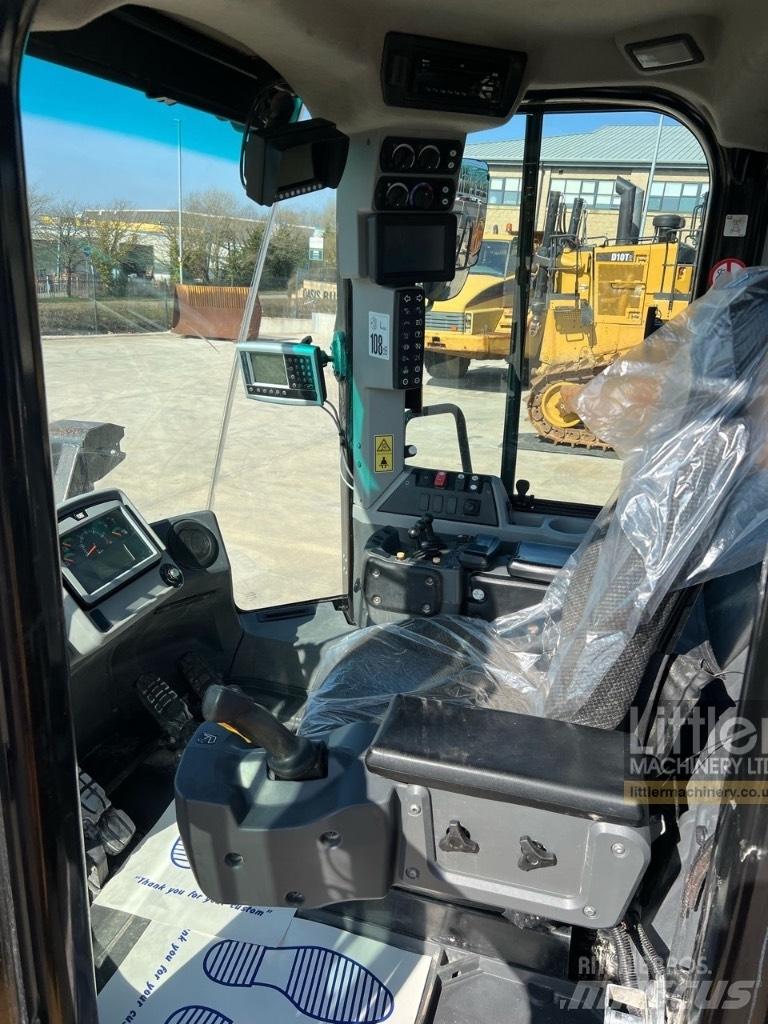CAT 966 M Kolesni nakladalci