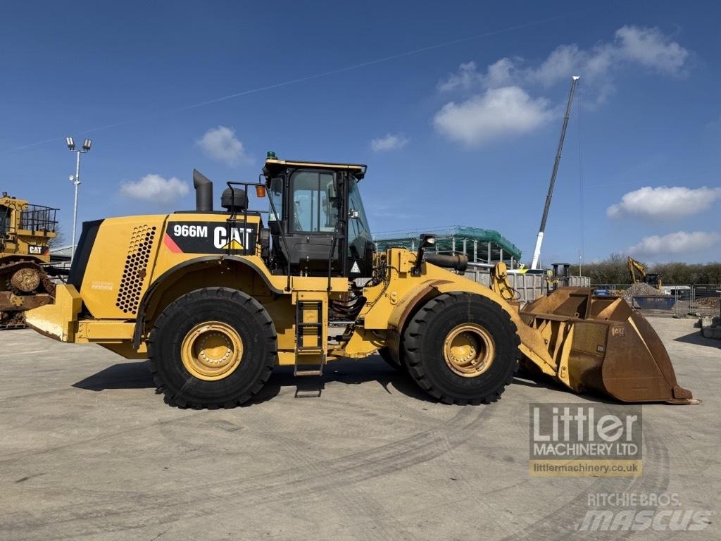 CAT 966 M Kolesni nakladalci
