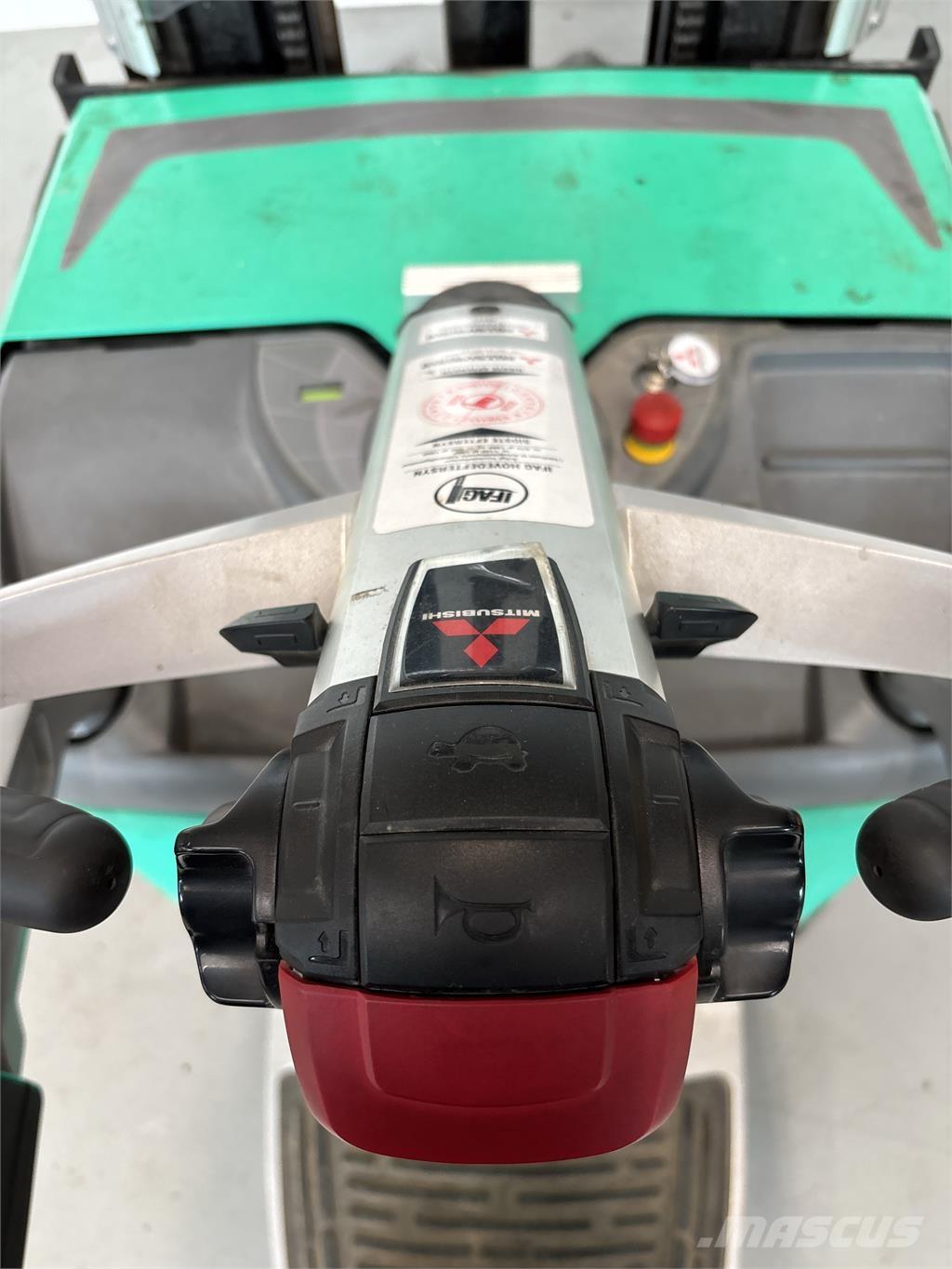 Mitsubishi SBV16N Samopogonski ročni viličarji