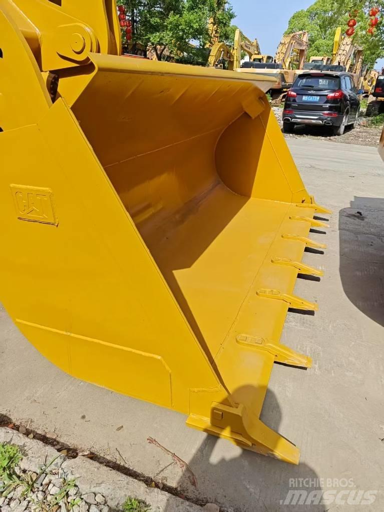 CAT 950 GC Kolesni nakladalci