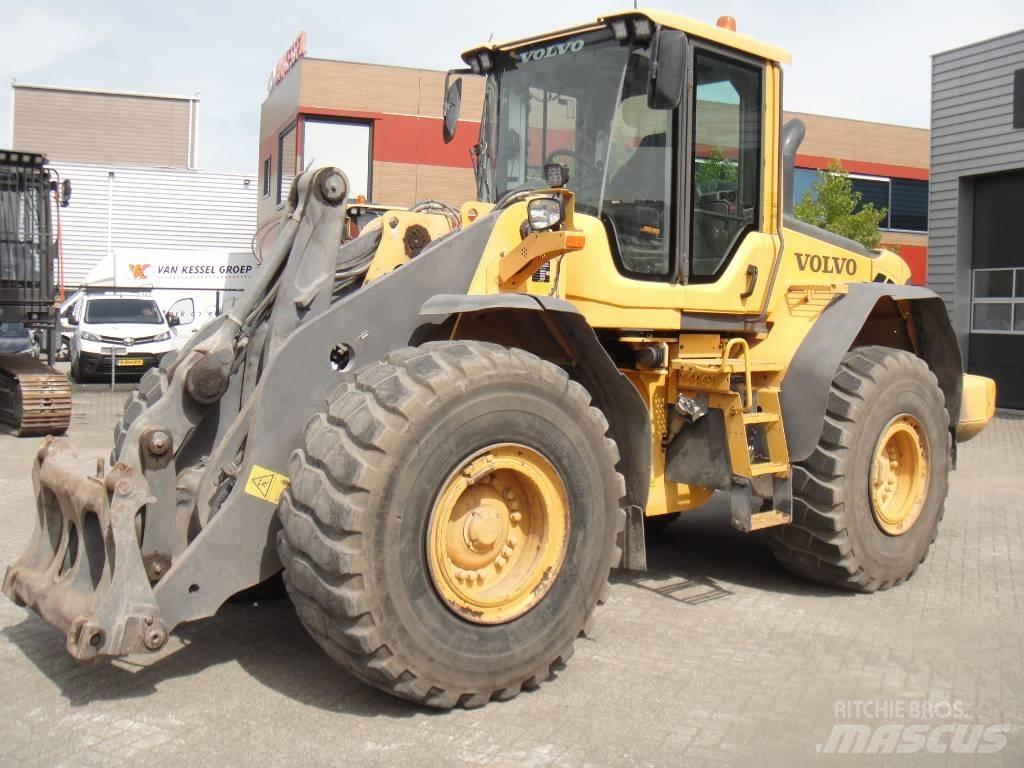 Volvo L 110 F Kolesni nakladalci