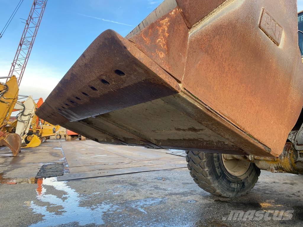 CAT 924 H Kolesni nakladalci