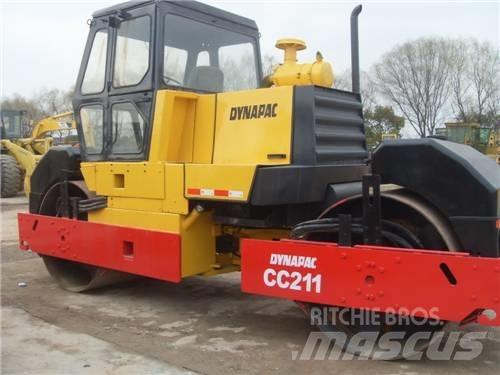 Dynapac CC 211 Dvojni valjarji