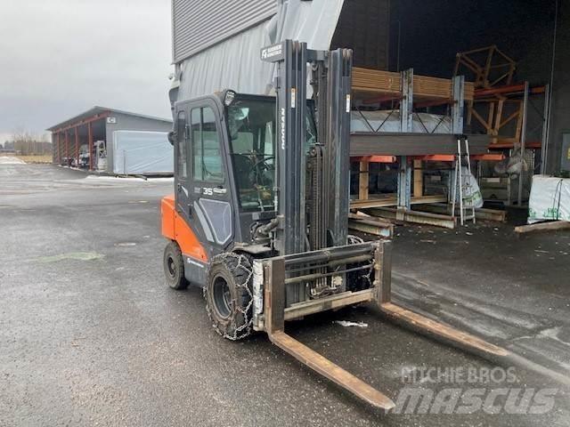 Doosan D35C-7 Dizelski viličarji