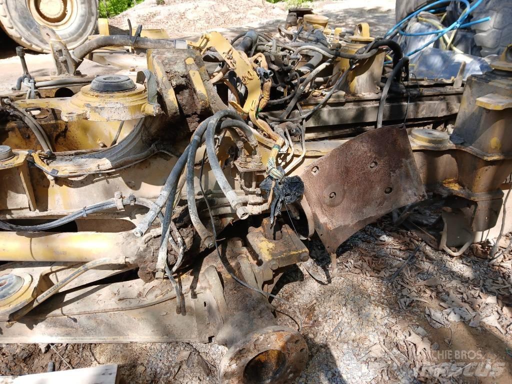 CAT 730 Zglobni demperji