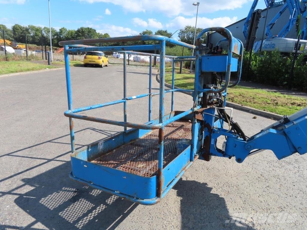 Genie Z 135 Zglobne dvižne ploščadi