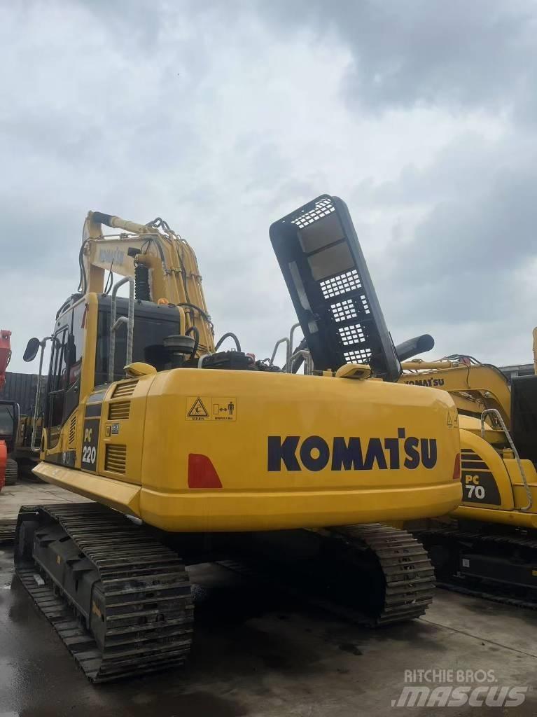 Komatsu PC 220-8 Bagri goseničarji