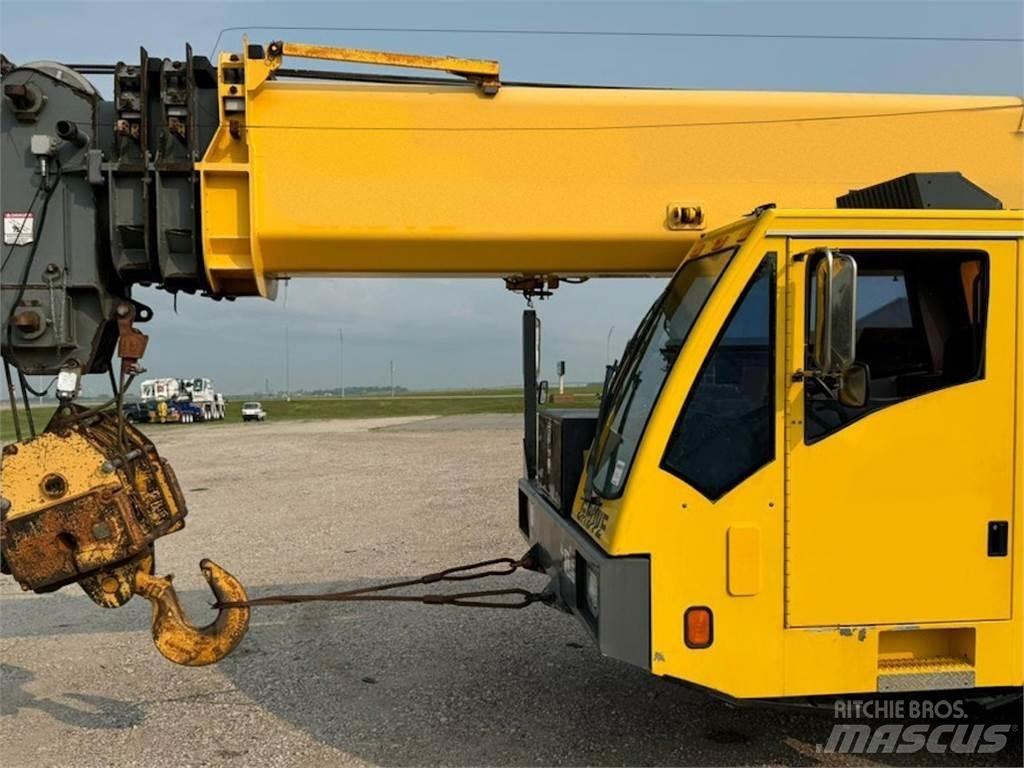 Grove TMS800E Dvigala na gosenicah