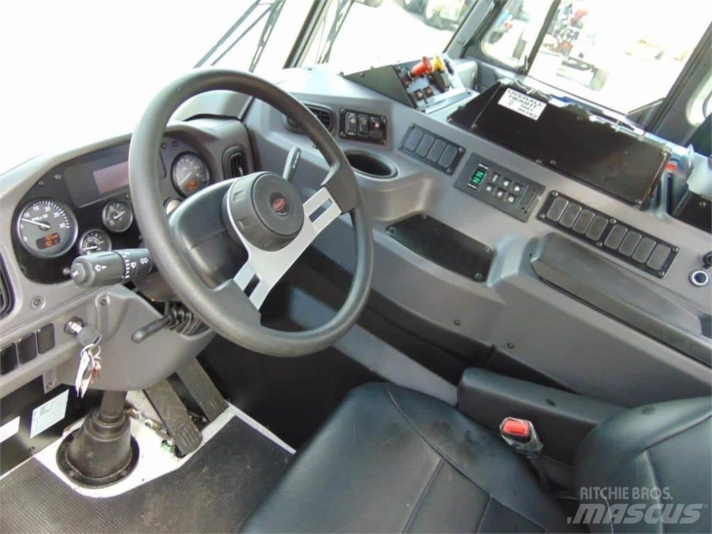 BIK TC-98 Druga dvigala/žerjavi