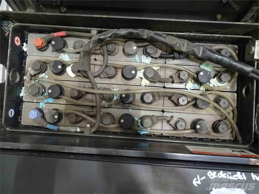 Crown WT3040 Električni nizko dvižni viličar
