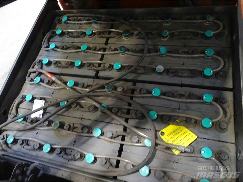 Linde E30 Električni viličarji
