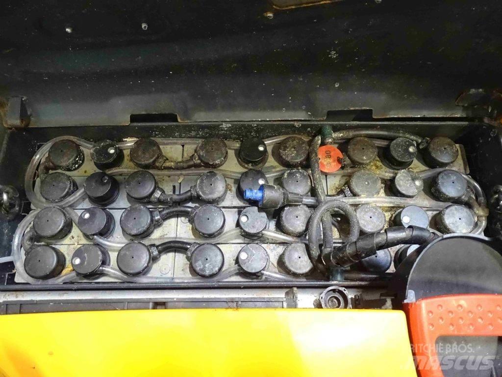 Still EXD18L Ročni električni viličar