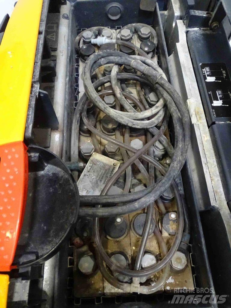 Still EXU-H20 Ročni električni viličar