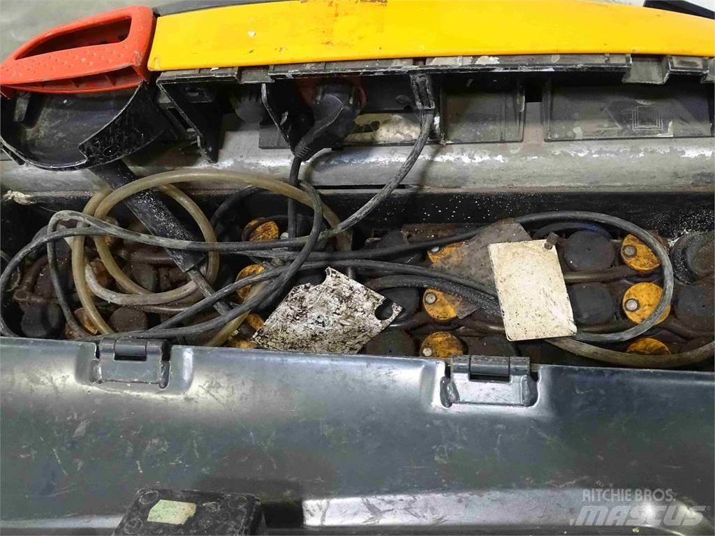 Still EXU16 Električni nizko dvižni viličar