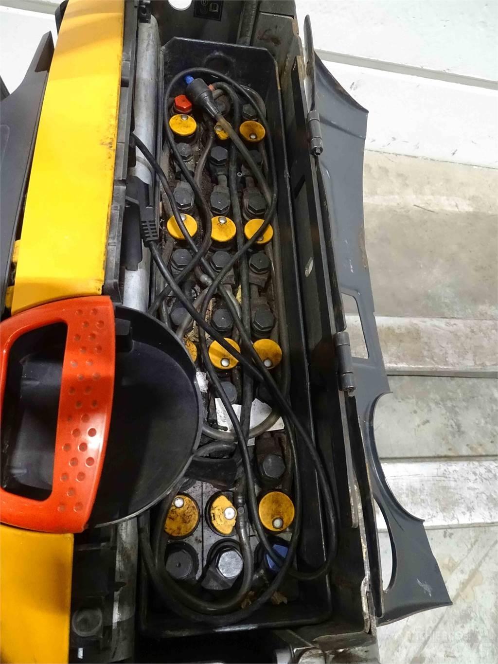 Still EXU16 Električni nizko dvižni viličar