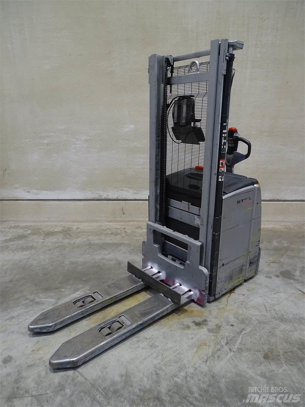 Still EXV-16 Ročni električni viličar