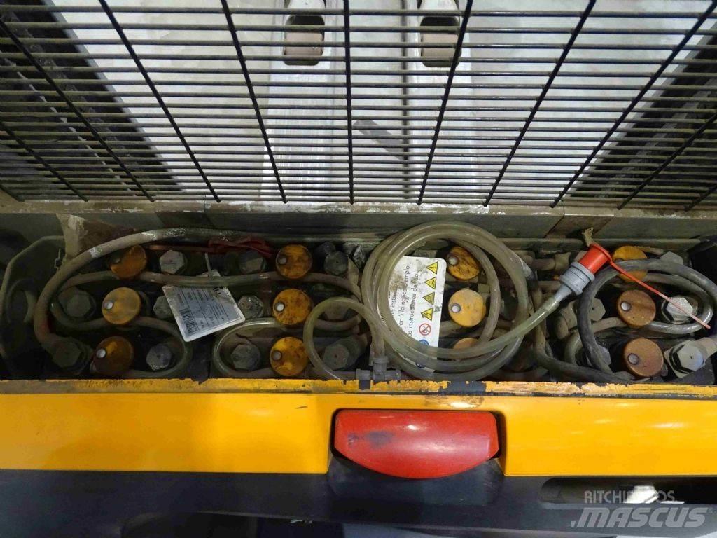 Still EXV10 Ročni električni viličar