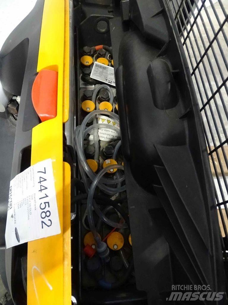 Still EXV10 Ročni električni viličar