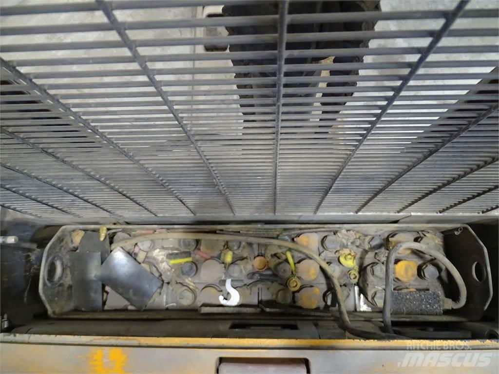 Still EXV10 Ročni električni viličar