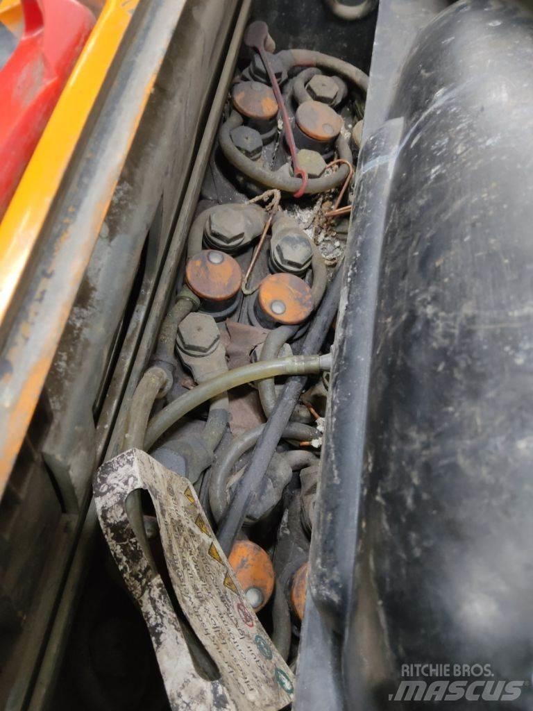 Still EXV12 Ročni električni viličar
