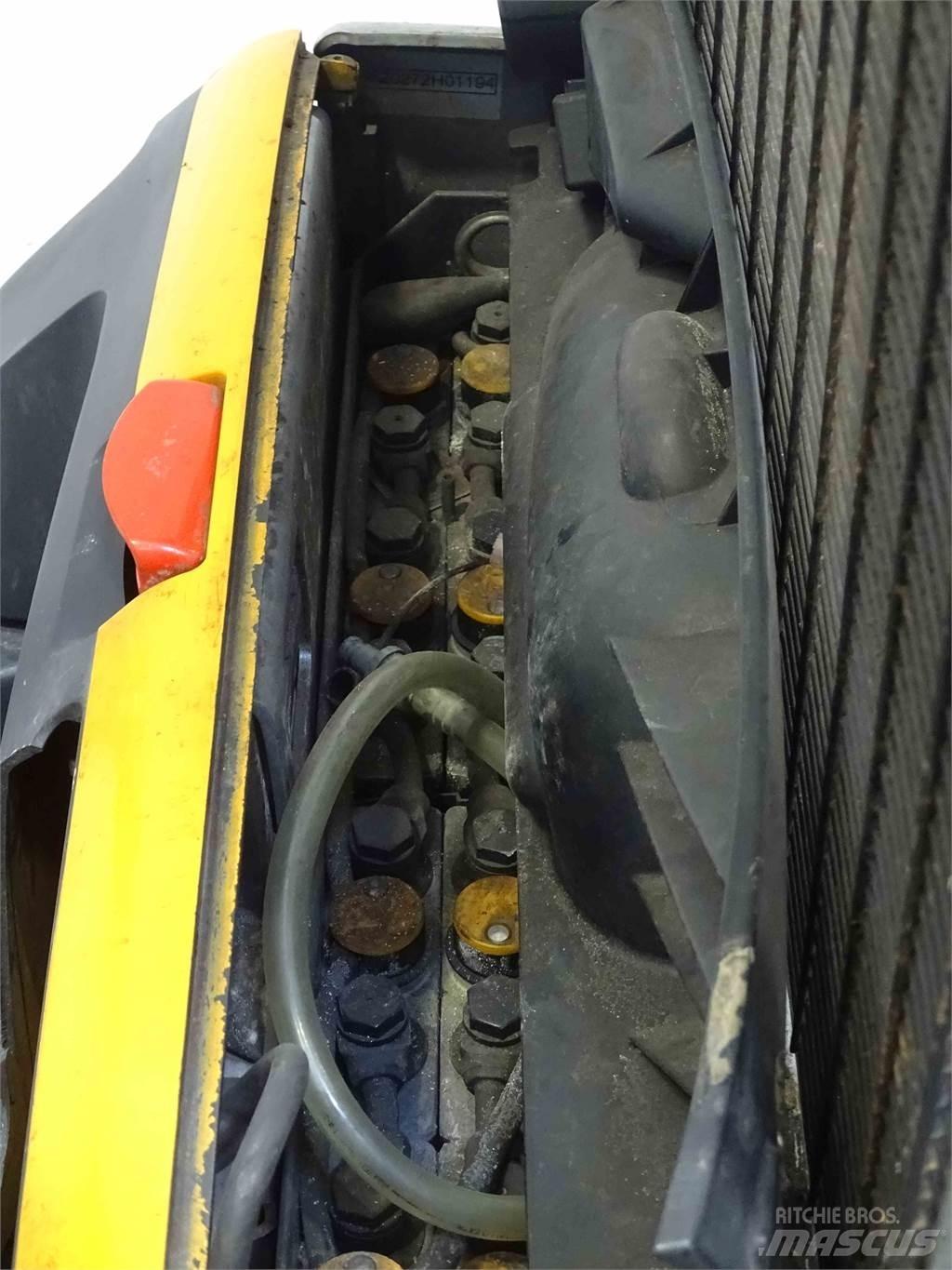 Still EXV12 Ročni električni viličar