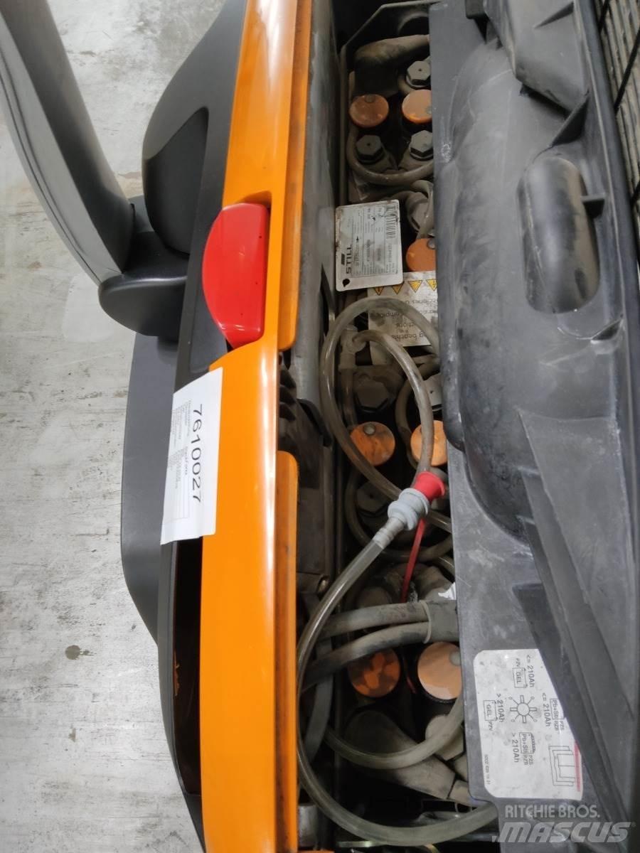 Still EXV12 Ročni električni viličar