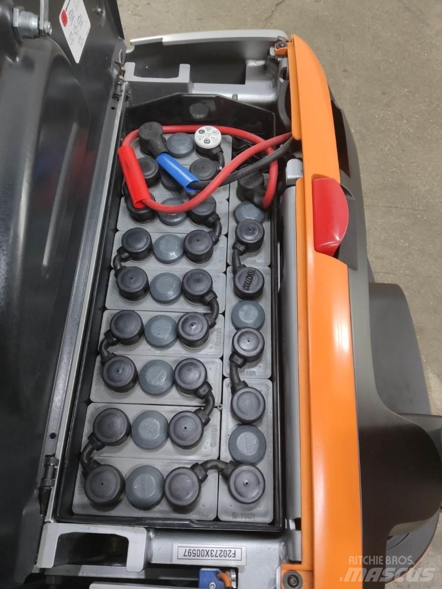 Still EXV12I Ročni električni viličar