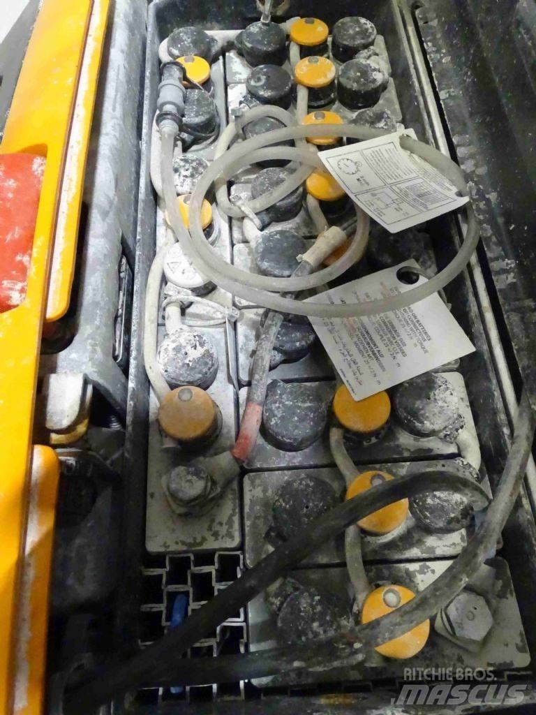 Still EXV12I Ročni električni viličar