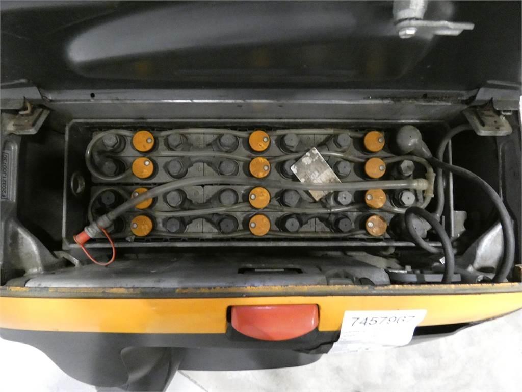 Still EXV14C Ročni električni viličar
