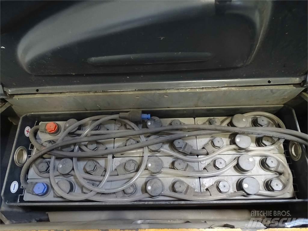 Still EXV14C Ročni električni viličar