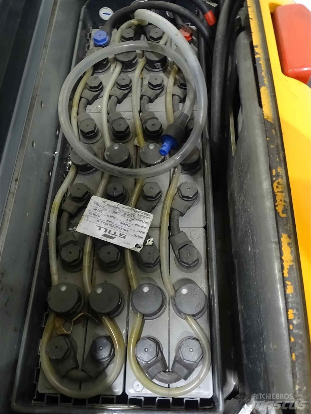 Still EXV14C Ročni električni viličar