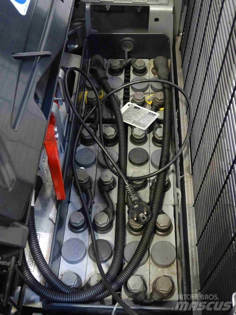 Still EXV16 Ročni električni viličar