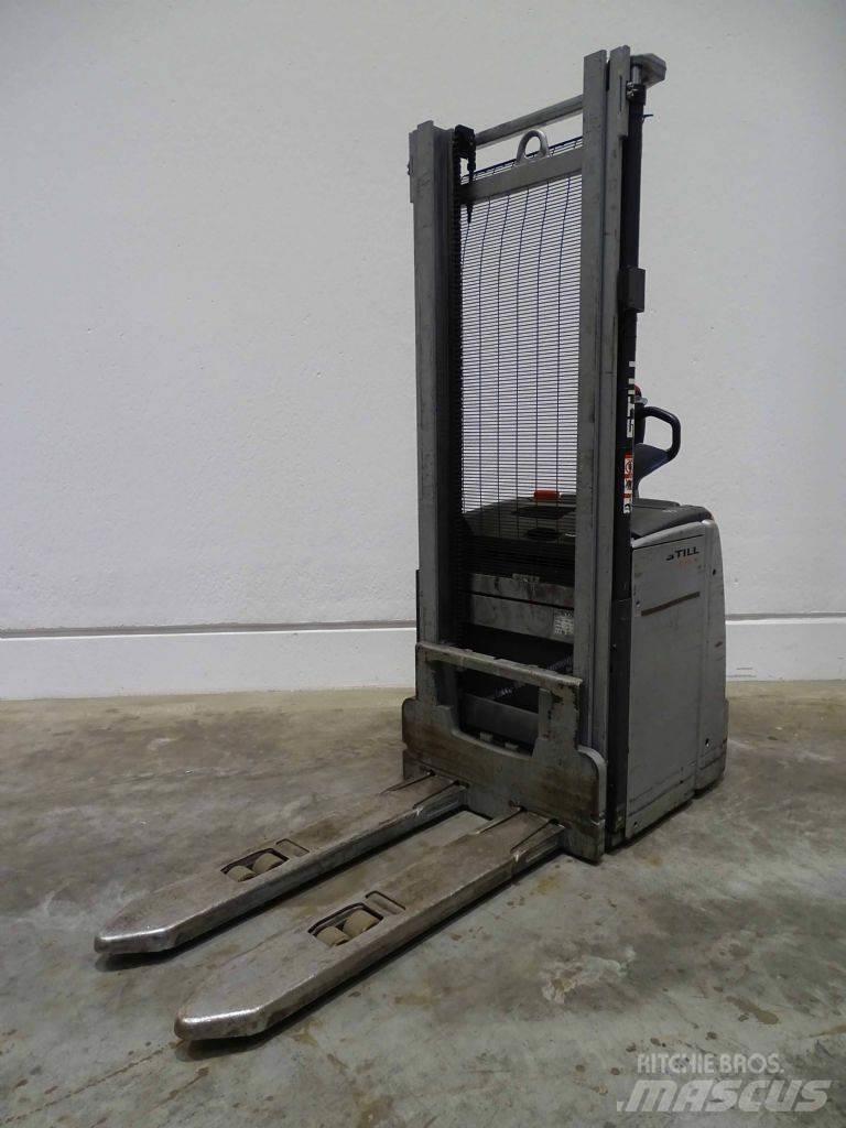 Still EXV16 Ročni električni viličar