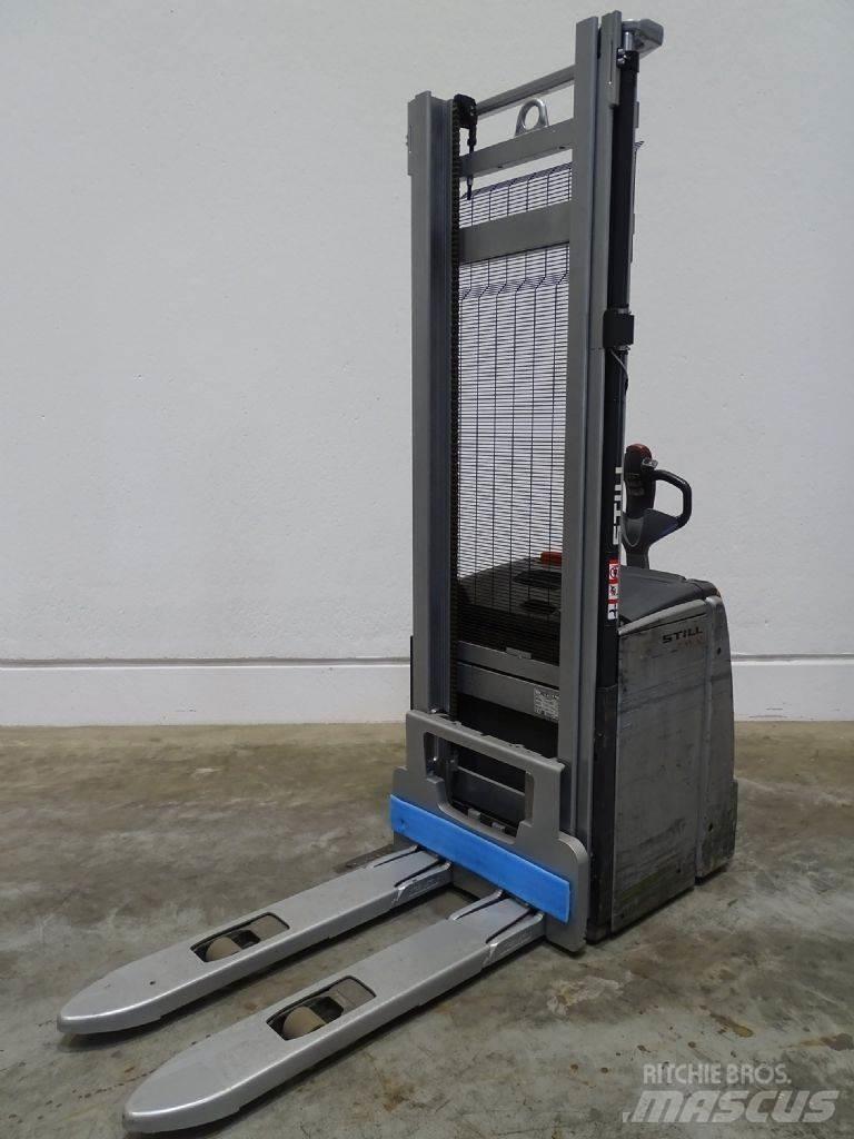 Still EXV16 Ročni električni viličar
