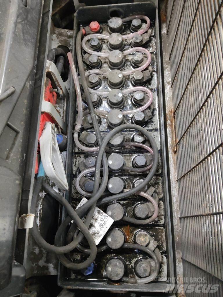 Still EXV16 Ročni električni viličar
